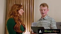 porn ママの息子 不機嫌な義理の息子がpawg milf ソフィアロックの巨乳を測りながら興奮する porn