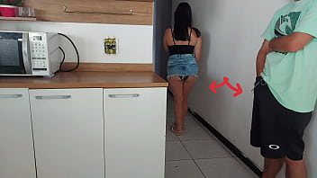 porn 危険なセックス夫はシャワー中私は彼の親友とセックスしました危うく捕まりそうになりました porn