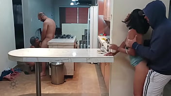 porn я вижу как моя сводная сестра трахает моего чертового парня и в конечном итоге я трахаю своего сводного брата из porn