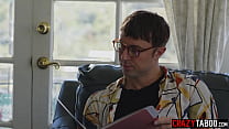 porn молодая женщина с большой задницей лэйни грей жестко трахается с консультантом и парнем с большим членом porn