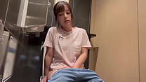 porn я мастурбировала представляя как в туалете меня трахает мужчина и это было так приятно porn