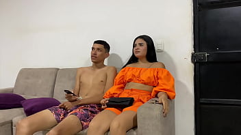 porn после встречи со своим парнем я провела ночь со сводным братом за просмотром фильмов porn