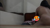 porn мы с моим товарищем сбежали в отель и я позволила мне налить молока для моего мужа я записала это на скрытую камеру porn