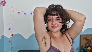 porn кормящая шлюшка жарко стонет на черном члене пока ей в лицо не капнет молоко porn