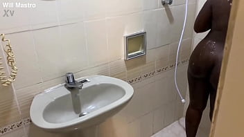porn моя подруга приехала из анголы и попросила остаться дома я сказал можно но ей пришлось отдать мне свою киску porn
