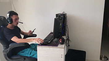 porn сводный брат перестань играть на компьютере и сними у меня жар толстушка полная история porn
