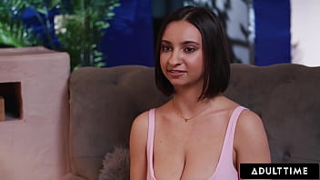 porn время взрослых молодая женщина с большими натуральными сиськами хейли роуз хочет получить сперму в жопе от своего porn