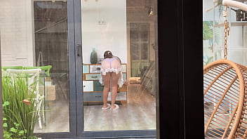 porn новый сосед смотрит на меня и дрочит незнакомец трахается с минетом и дрочит кончил внутрь киски porn