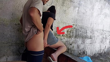porn моя жена ушла а горячая невысокая горничная взяла мой член и вставила его в себя дома porn