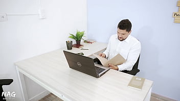 porn моя сотрудница очень плохо выполняет свою работу мне приходится ее поправлять с помощью члена porn