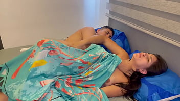 porn моя мачеха соглашается разделить со мной постель и это приводит к жесткому проникновению и отличному сексу пока porn