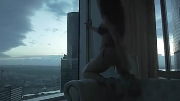 porn горячая шлюха с большой задницей и огромными сиськами скачет на члене любительская пара porn