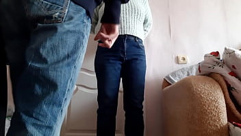 porn в качестве подарка моя сводная сестра позволила мне кончить ей в рот porn