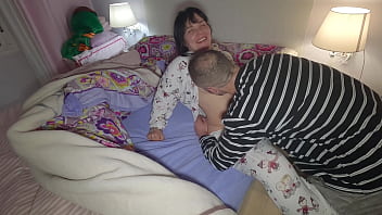 porn домашний секс с моей горячей женой которую трахают и кончают в рот любительская милфа с большой киской porn