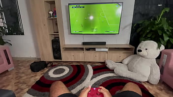 porn я прошу своего парня перестать играть в видеоигры и надрывать мне задницу porn