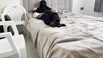 porn сексуальная мачеха позвала пасынка к себе после душа и позволила ему трахнуть ее в киску porn